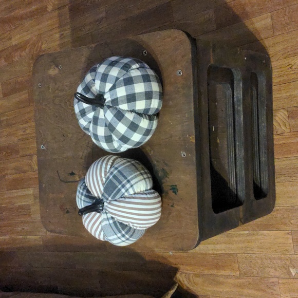 Handmade Pumpkins - Picture 1 of 2